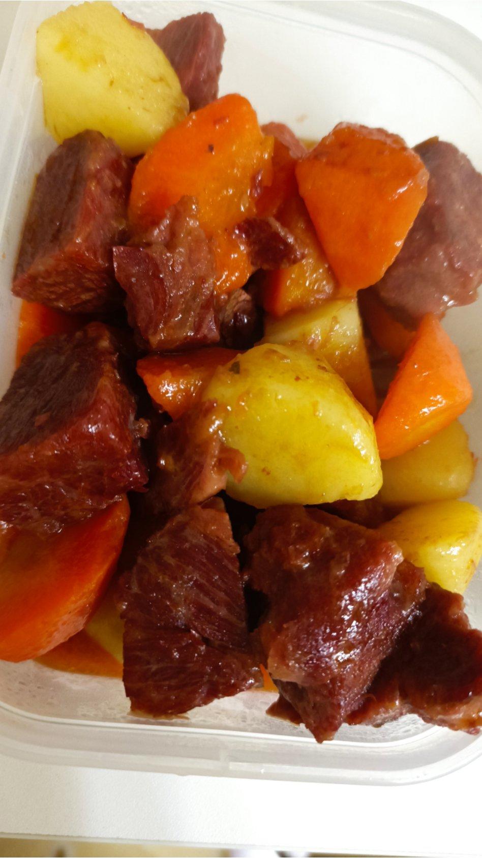 牛肉炖土豆