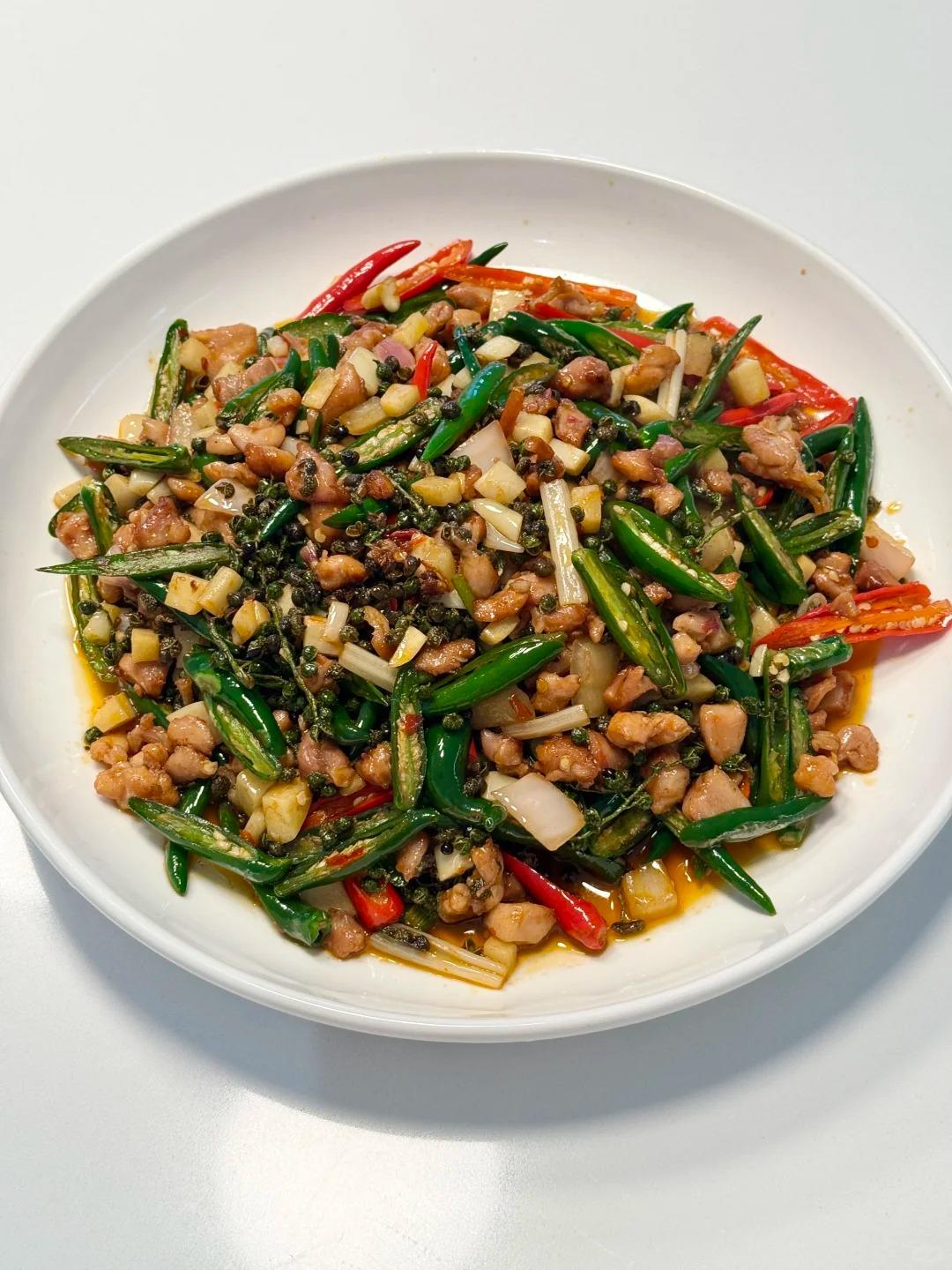 重庆名菜江津花椒鸡