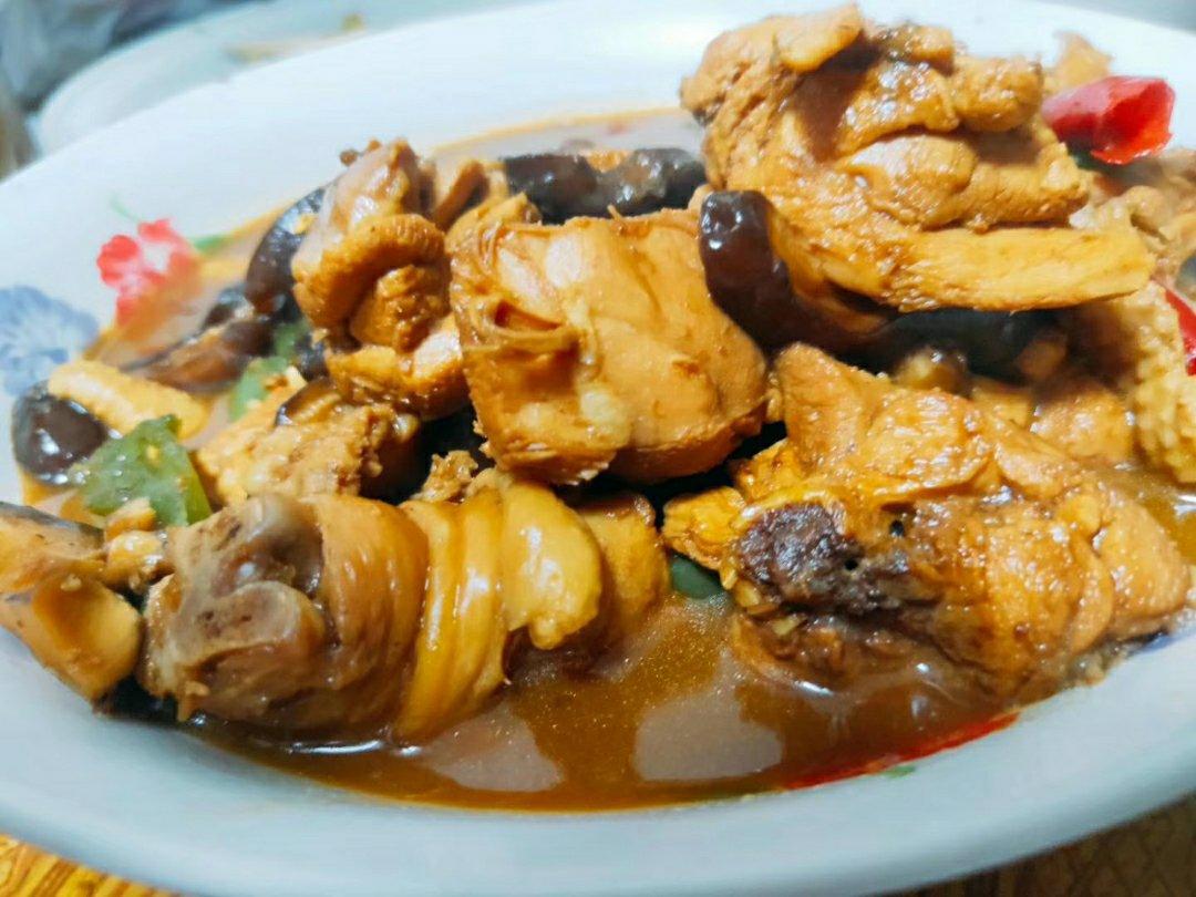 黄焖鸡米饭