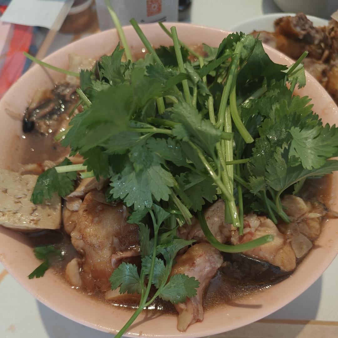 适合孩子吃的下饭菜：酱汁焖鱼