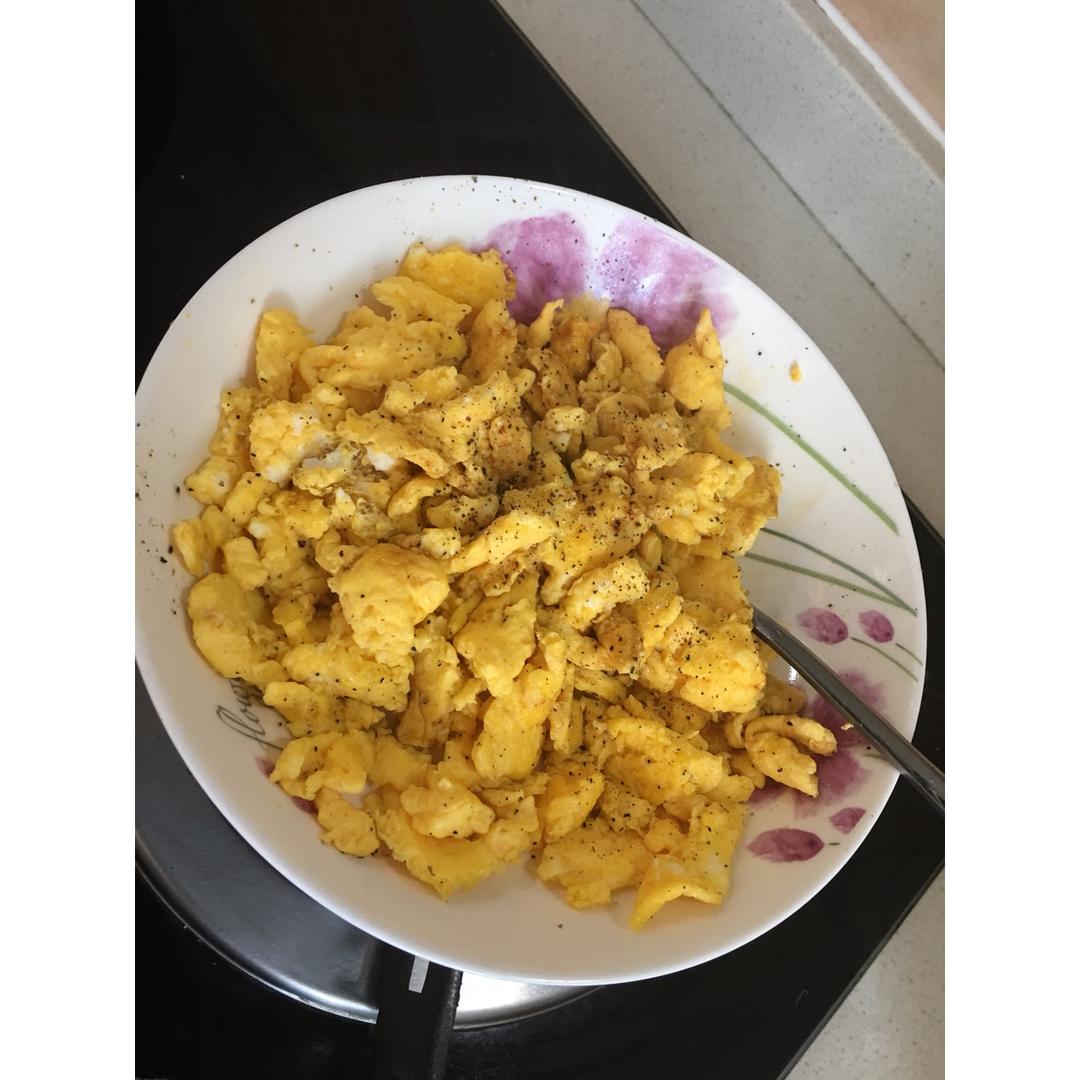 美式炒蛋 scrambled eggs