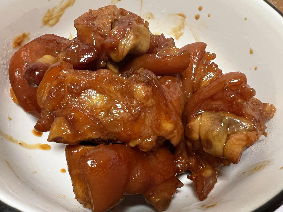美味的家常菜：红烧猪蹄
