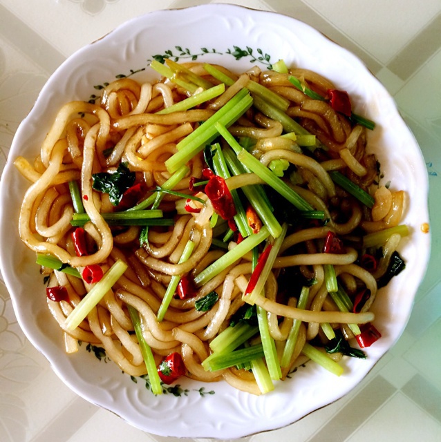 残月照雪做的炒土豆粉