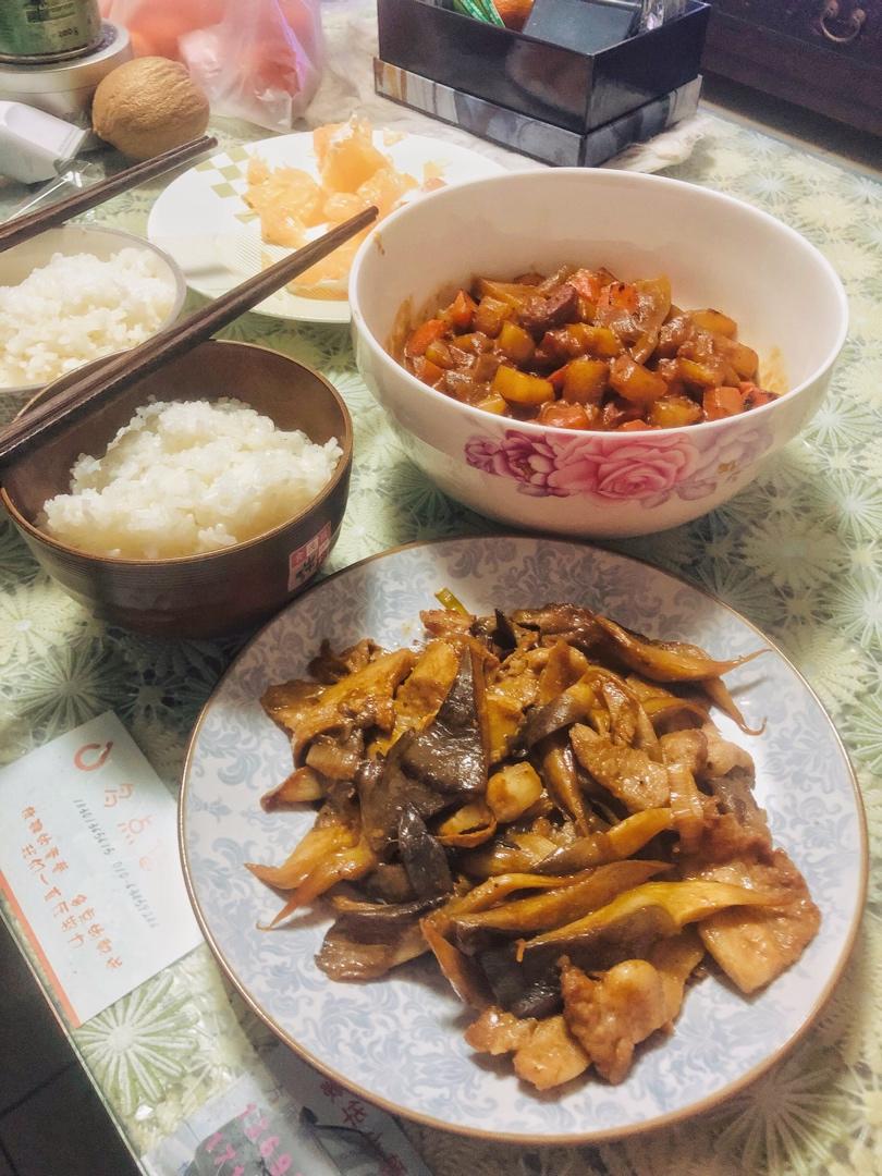 蘑菇炒肉