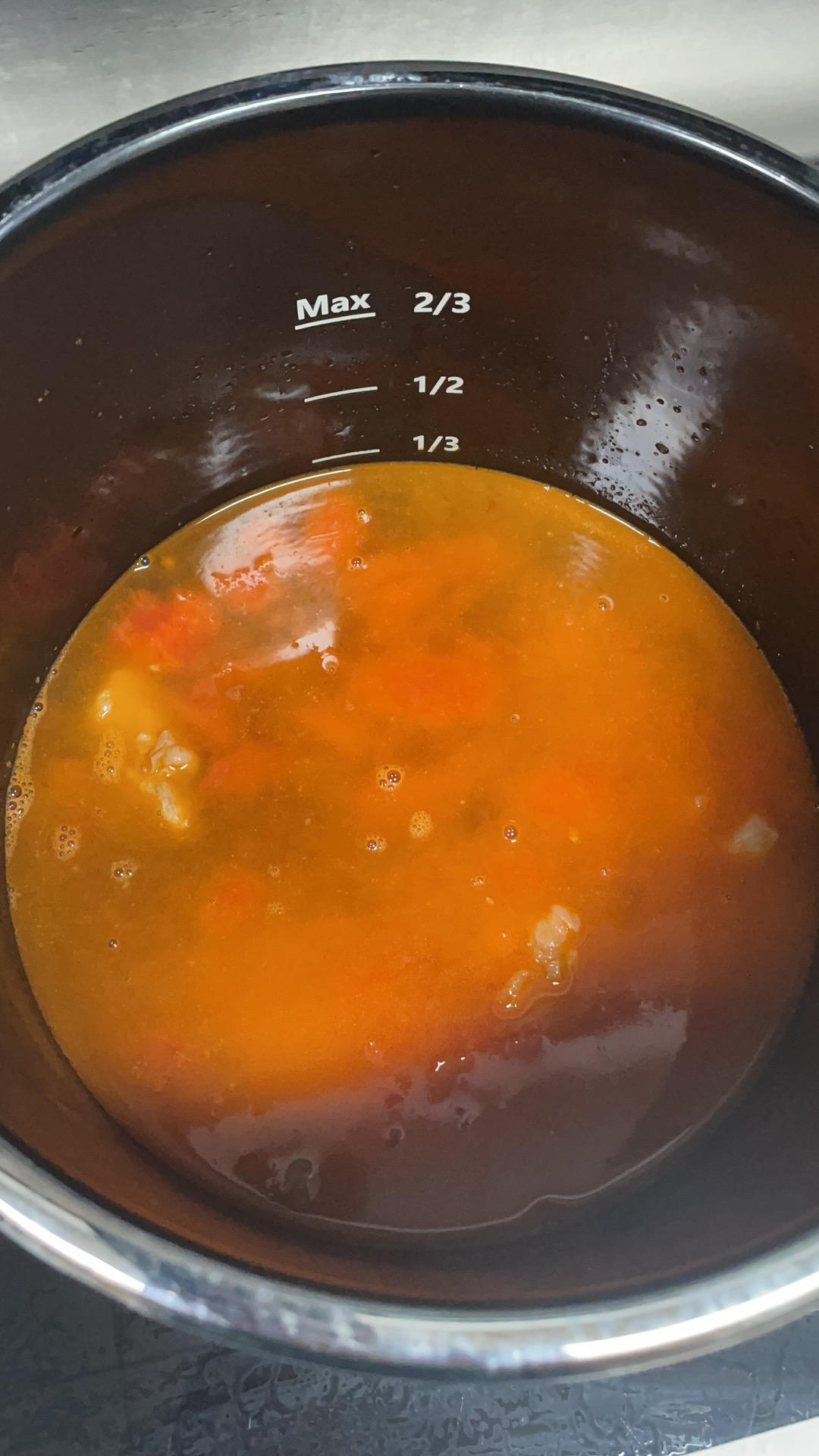汤浓肉嫩的番茄牛腩，牛腩软烂秘法