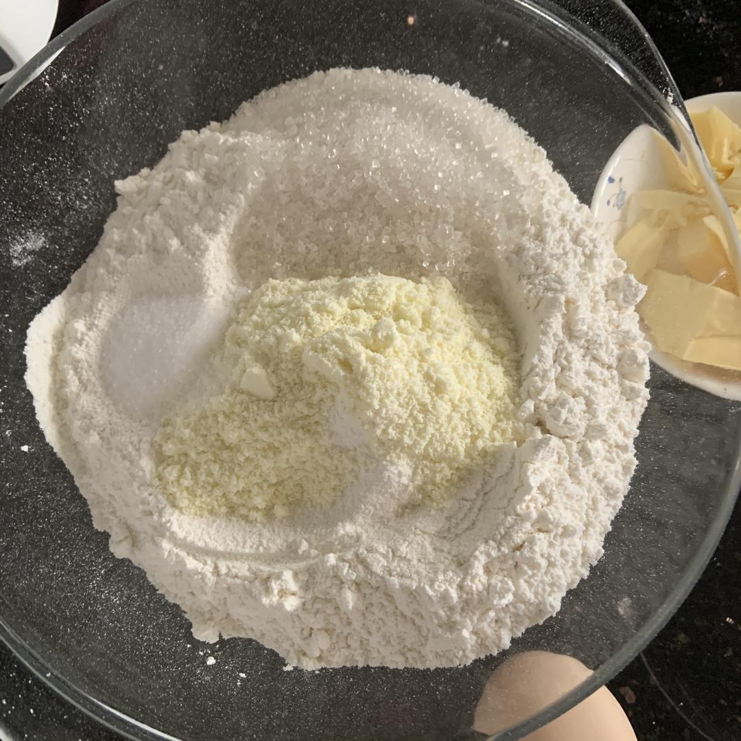 纯奶手撕吐司的做法 步骤1