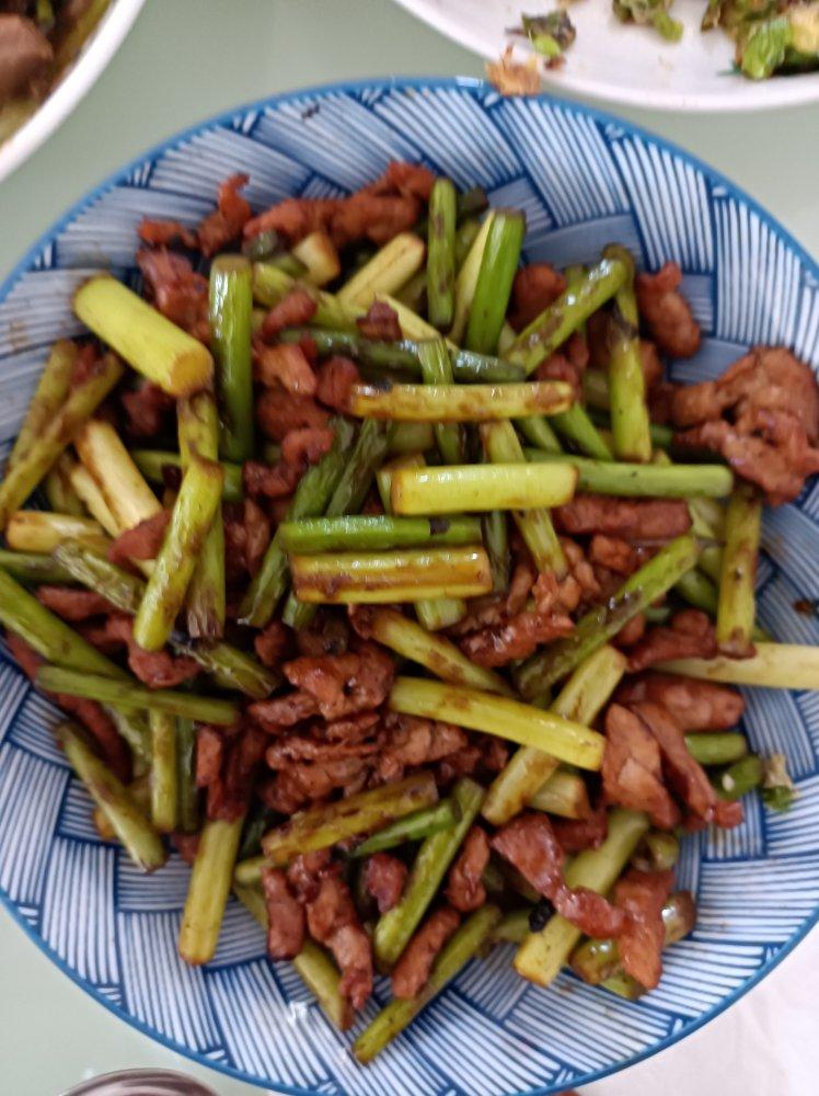 蒜薹炒肉丝