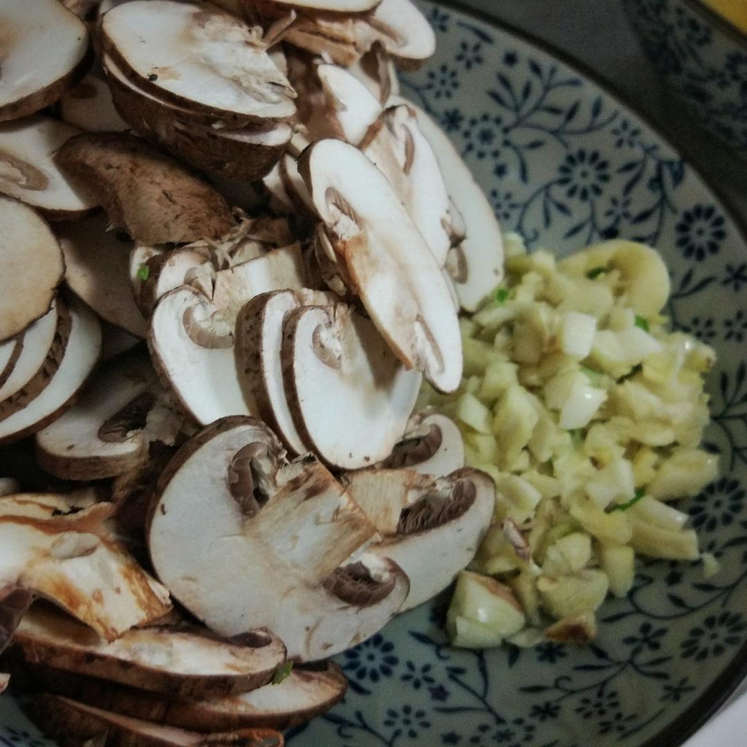 意式团子Gnocchi with mushroom的做法 步骤3