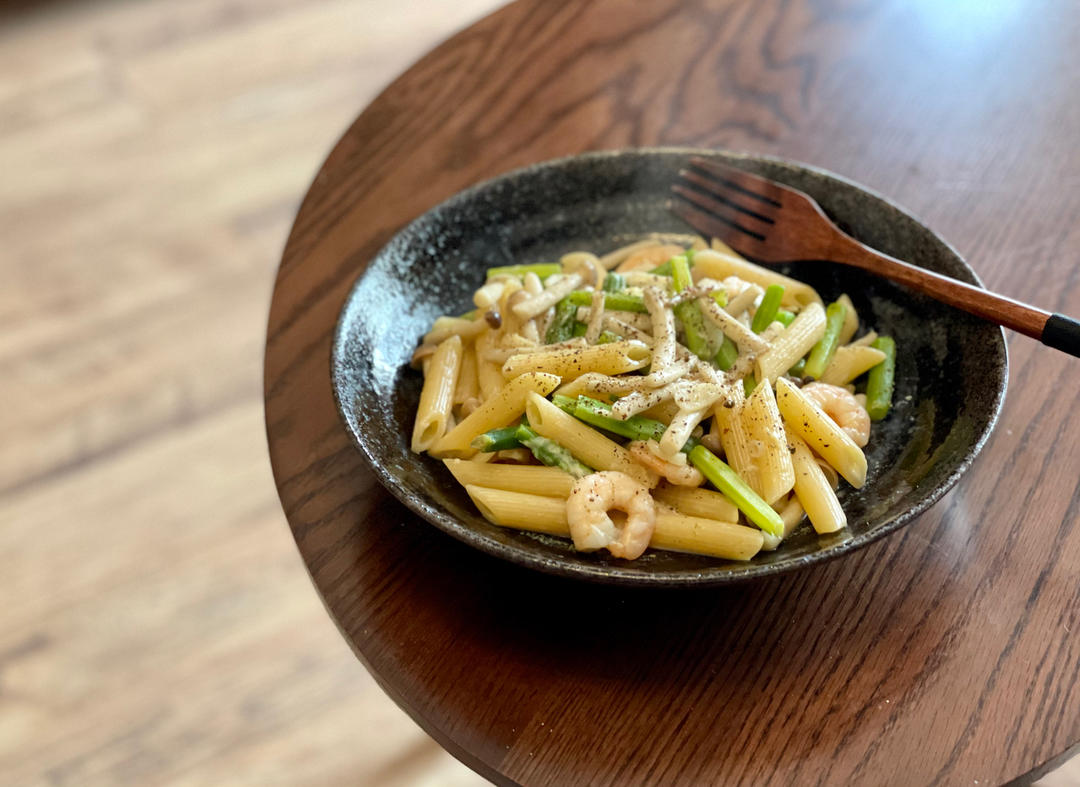 海鮮蘆筍意麵【健康一鍋端】 贊 全麥意大利麵,橄欖油,大蒜,大蝦仁