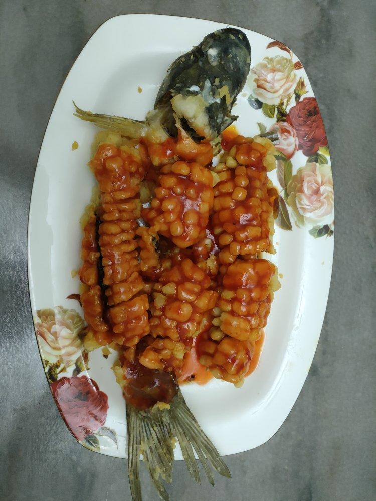 恒恒则则mm做的厨师长教大家松鼠鱼的家常做法酸甜可口