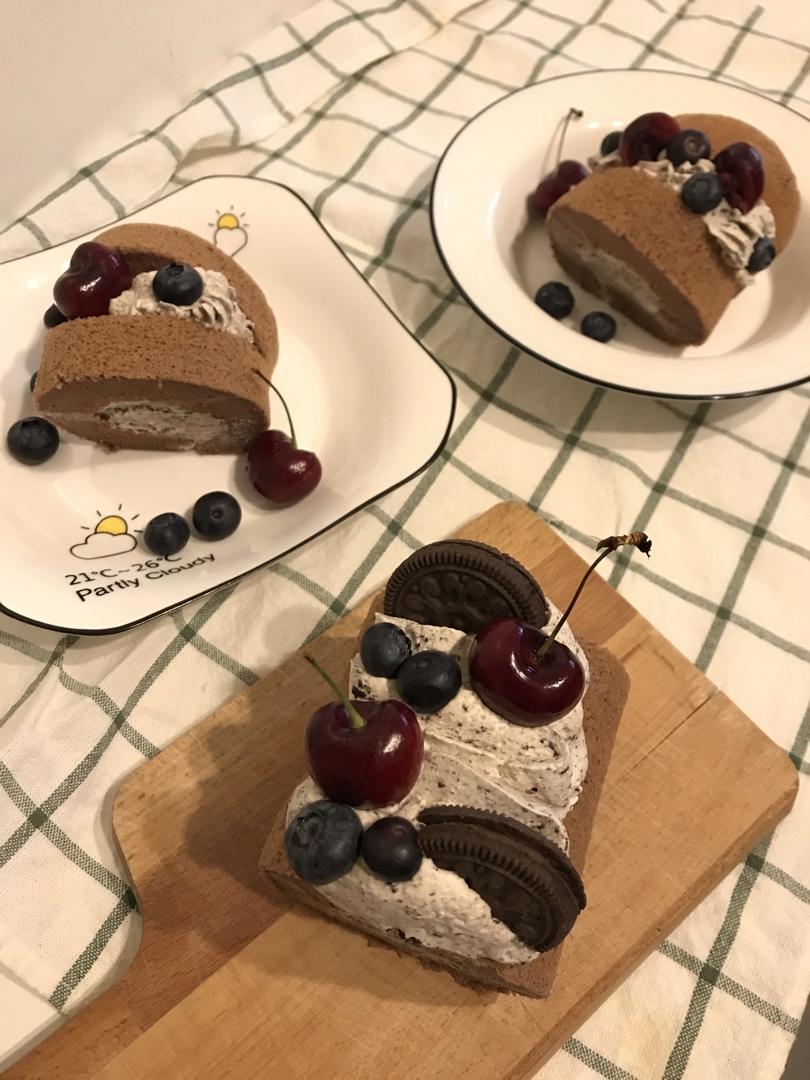 草莓抱抱卷