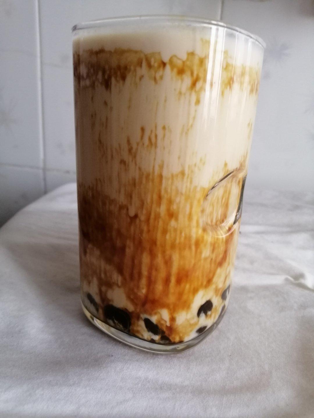 时下超火的「黑糖珍珠鲜奶」，在家也能随时来一杯