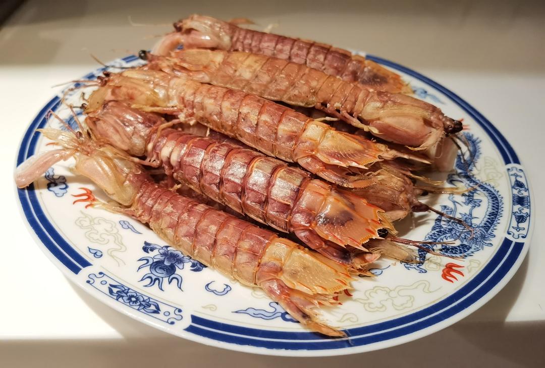 不用一滴水的白灼虾