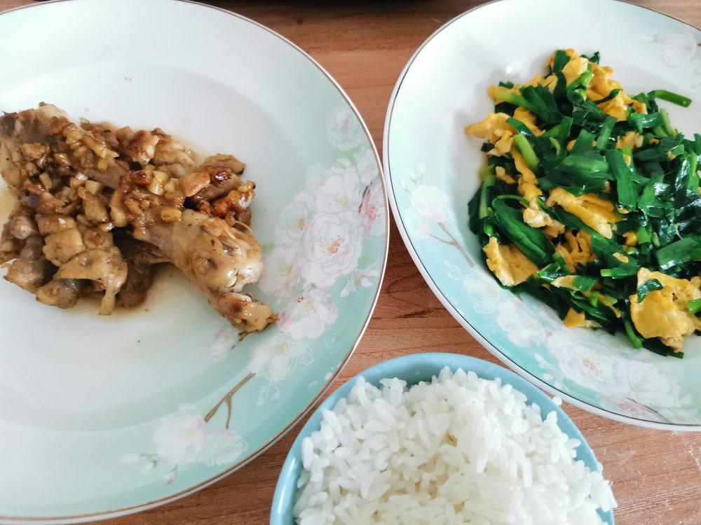 骨付鸡高松名物（煎鸡腿）