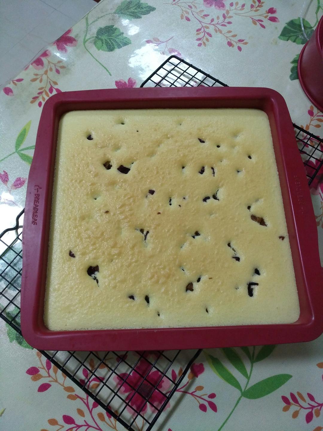 戚风蛋糕卷（家用30L烤箱自带烤盘之3蛋卷卷）