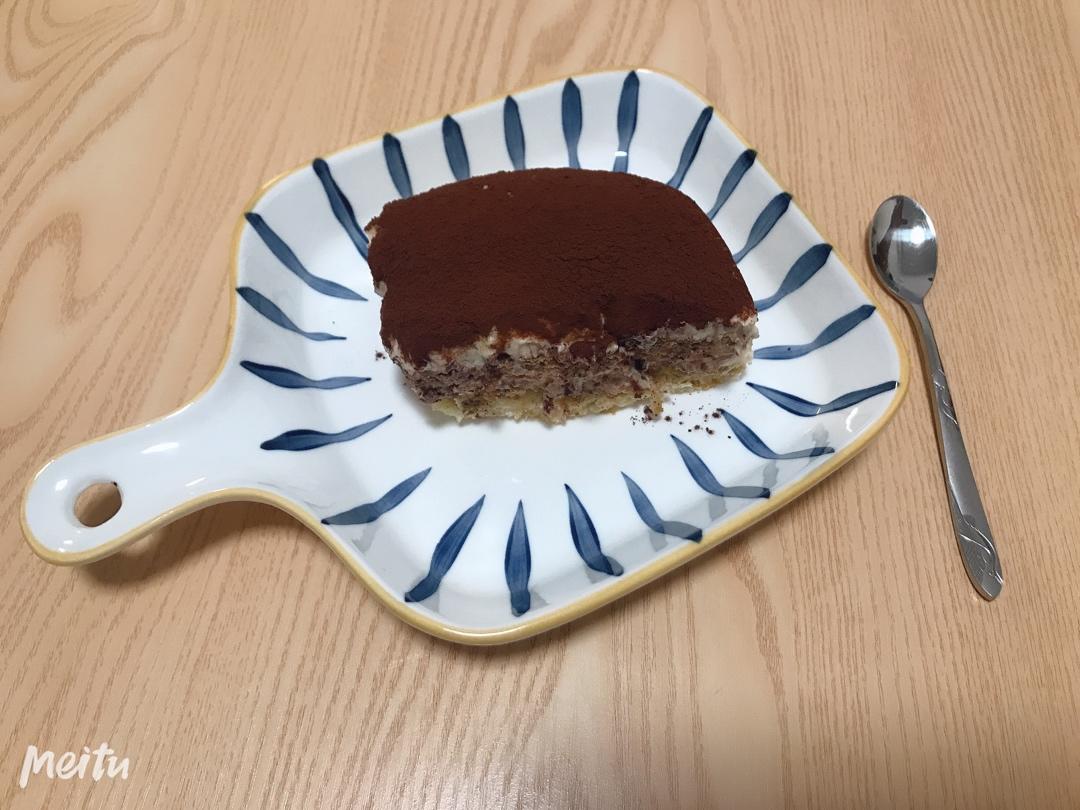 在欧洲学会的经典版提拉米苏