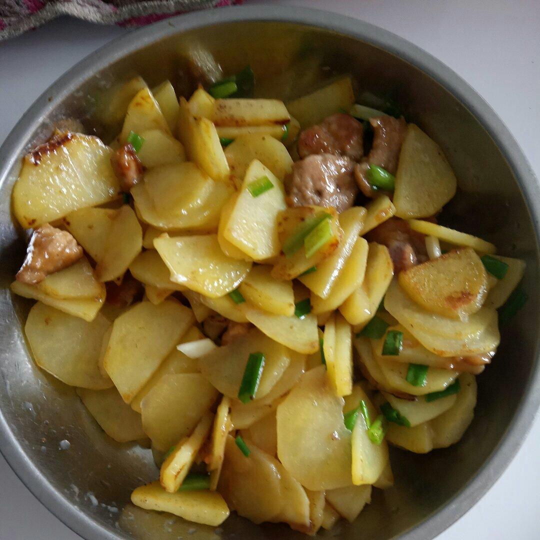 土豆片炒肉