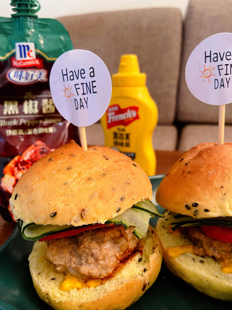 简单快手鲜嫩多汁黑椒汉堡肉饼