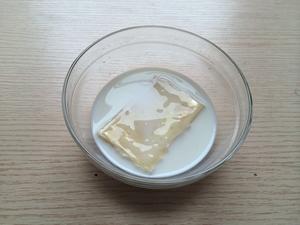 荔枝奶冻的做法 步骤2