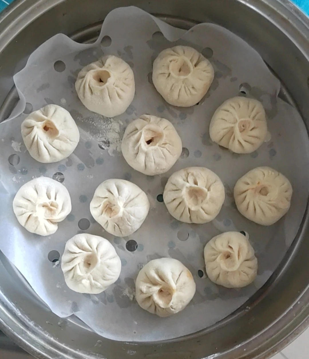 奥尔良鸡腿馅包子