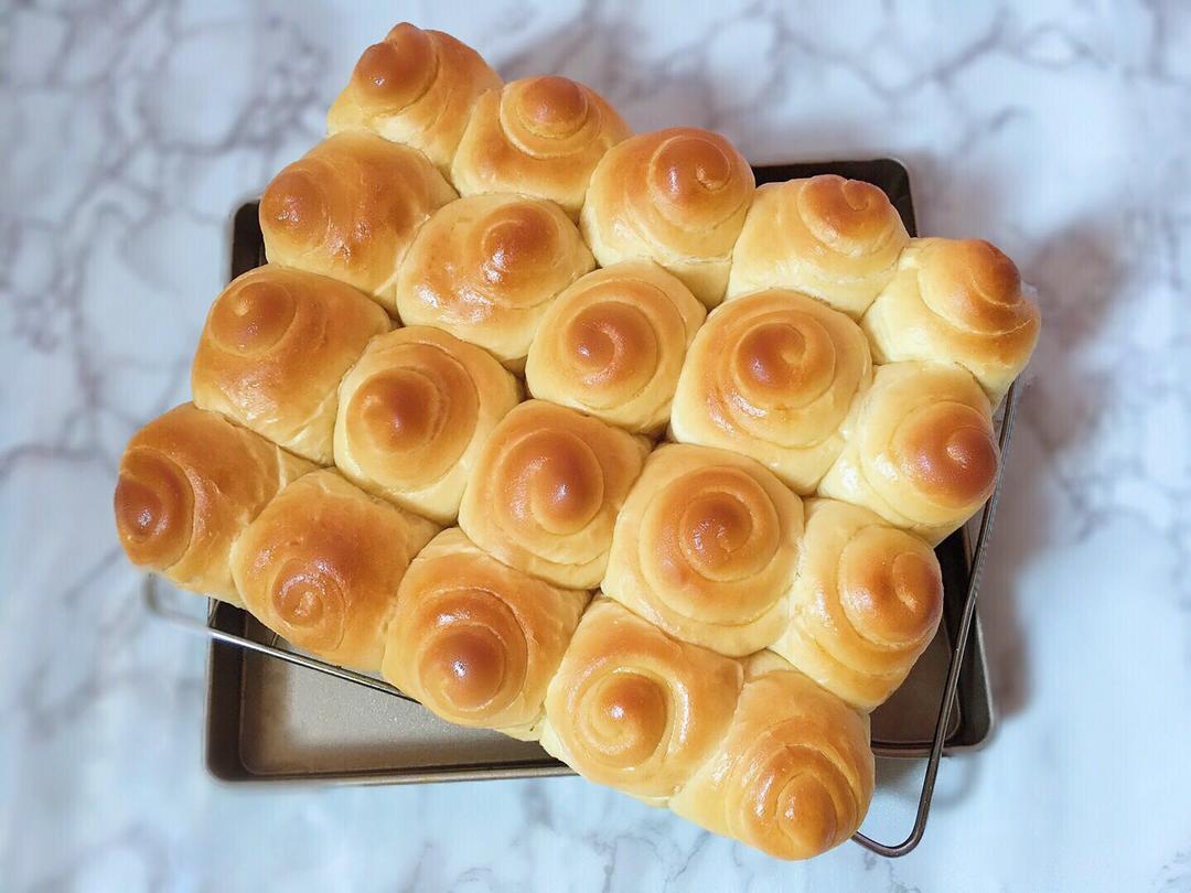 香脆柔软的蜂蜜脆底面包