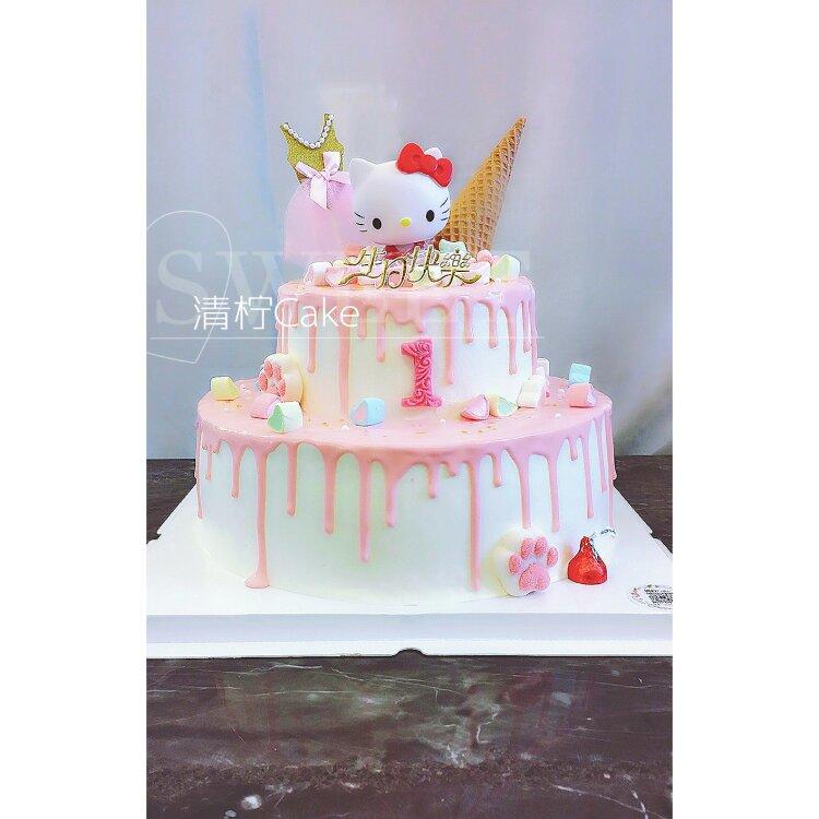 6寸kitty芝士慕斯蛋糕