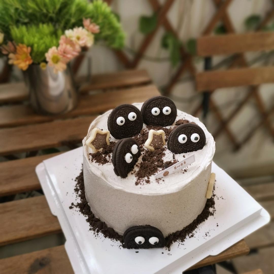 磕蛋糕的日子里……