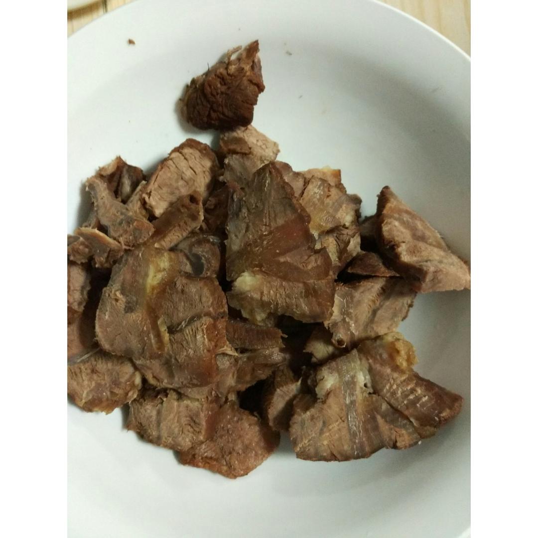 卤牛肉