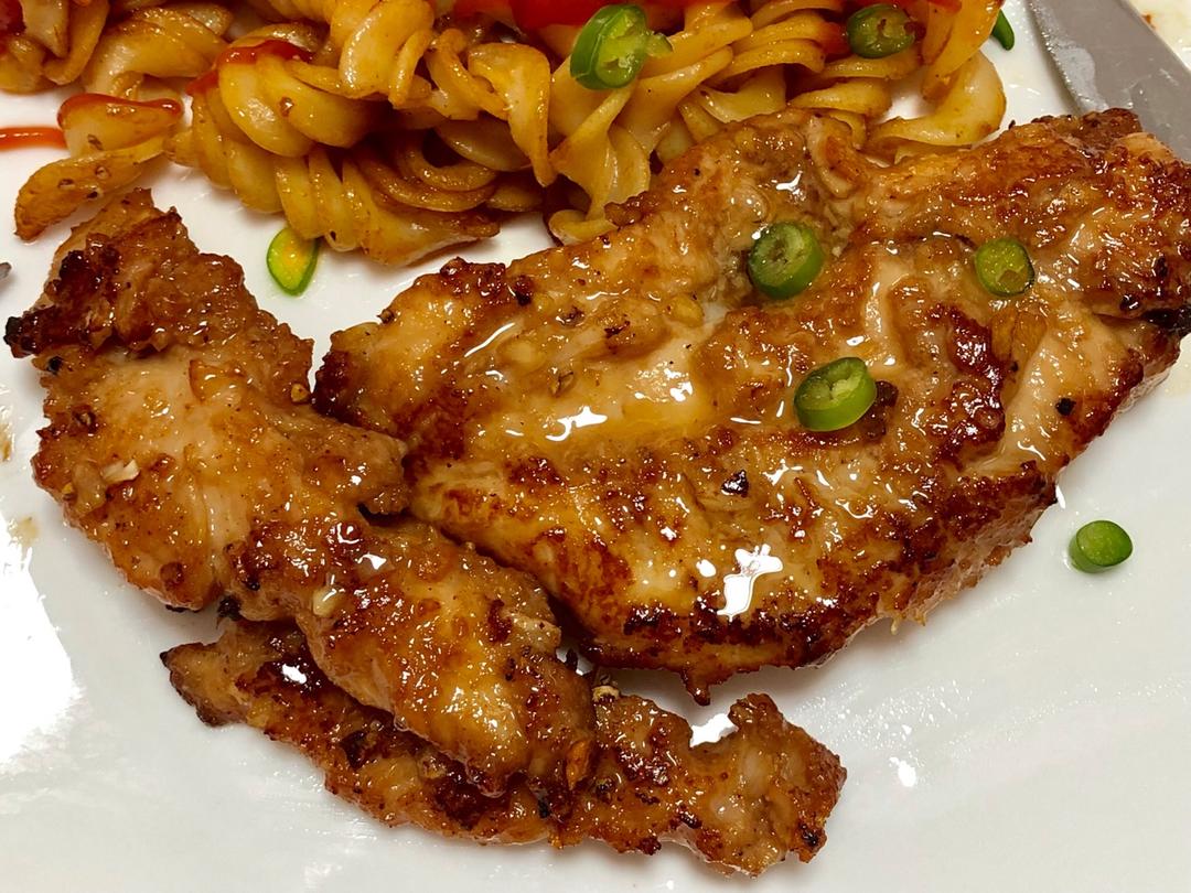 【嫩煎鸡胸肉】