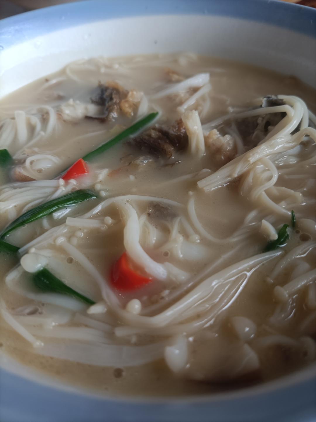 鲜掉眉毛的杂菌羹