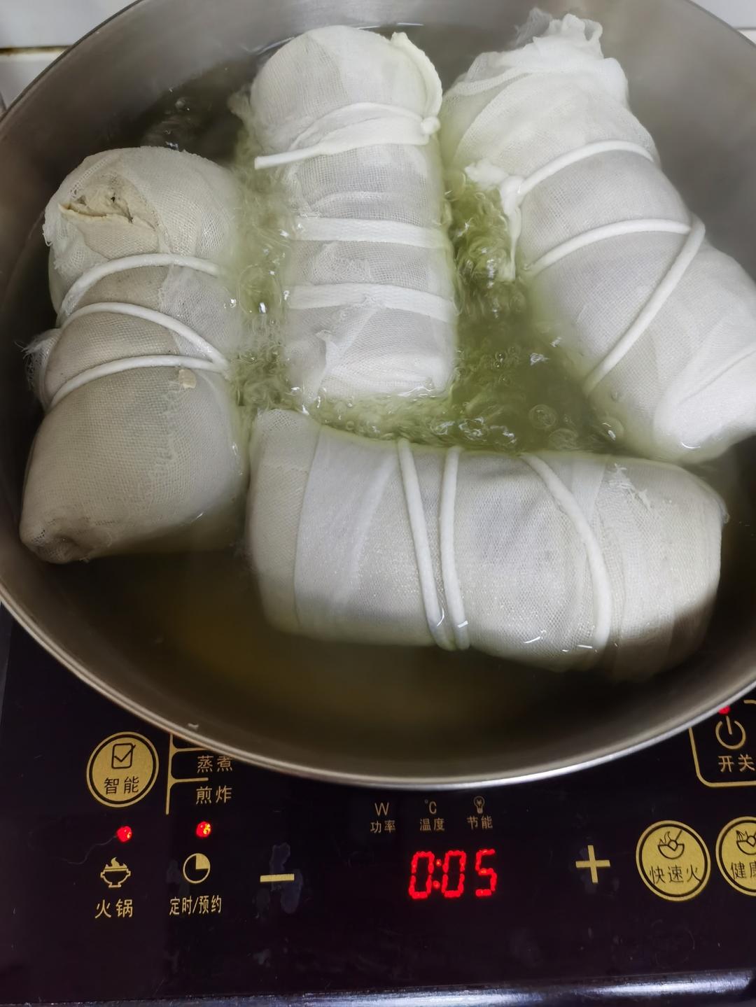 怎样用千张/百叶卷素鸡