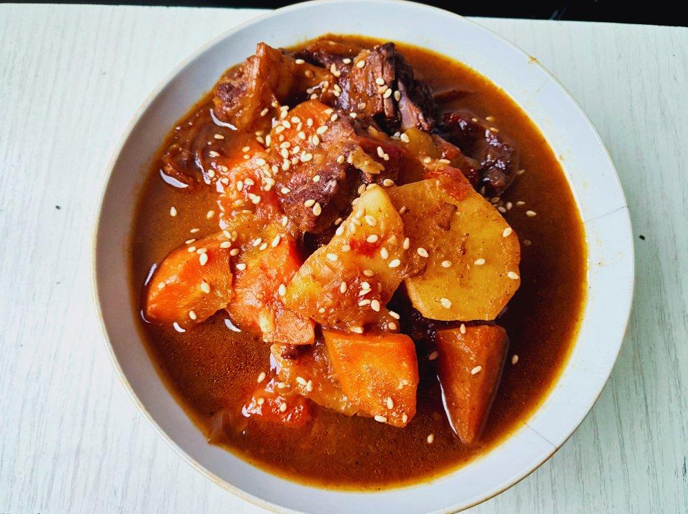 番茄土豆炖牛腩