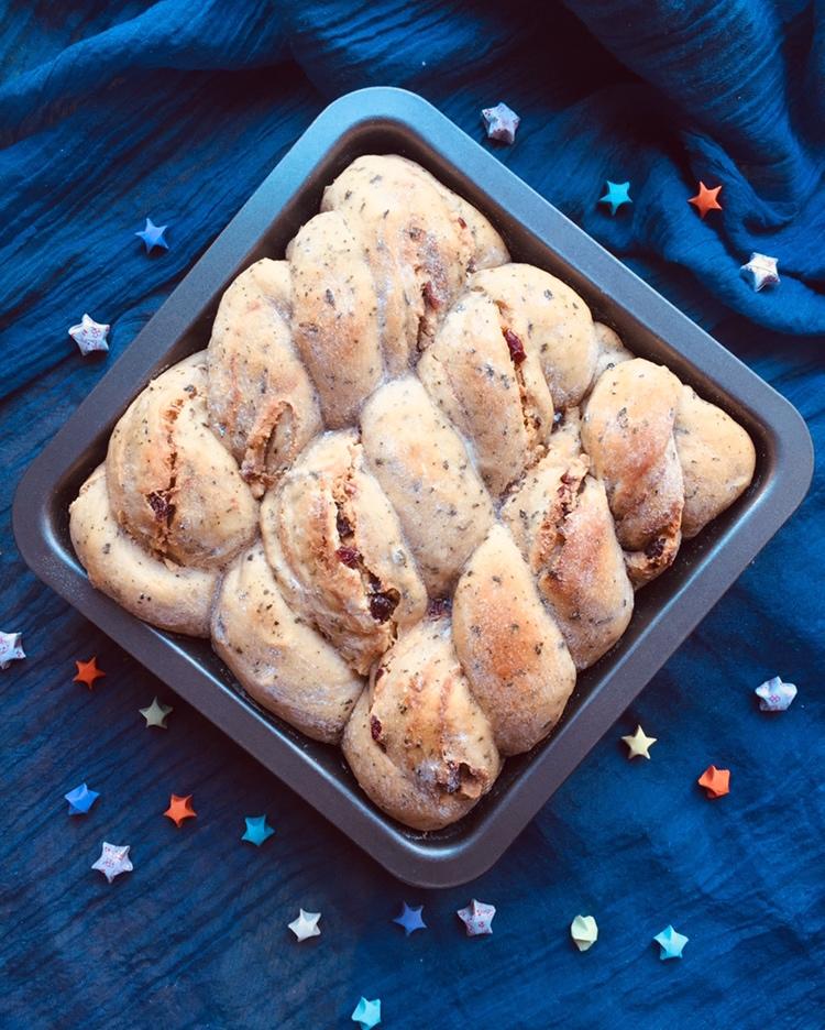 伯爵杏仁乳酪卷