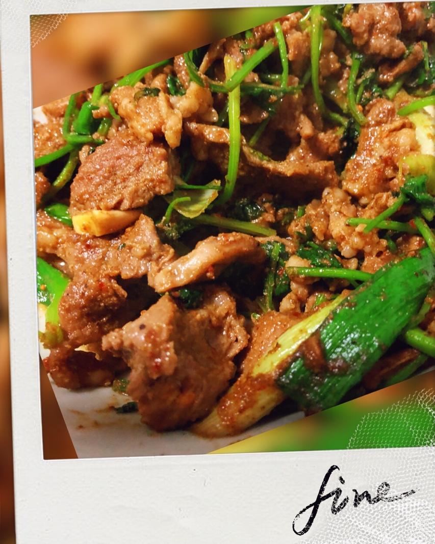 香菜爆炒羊肉片