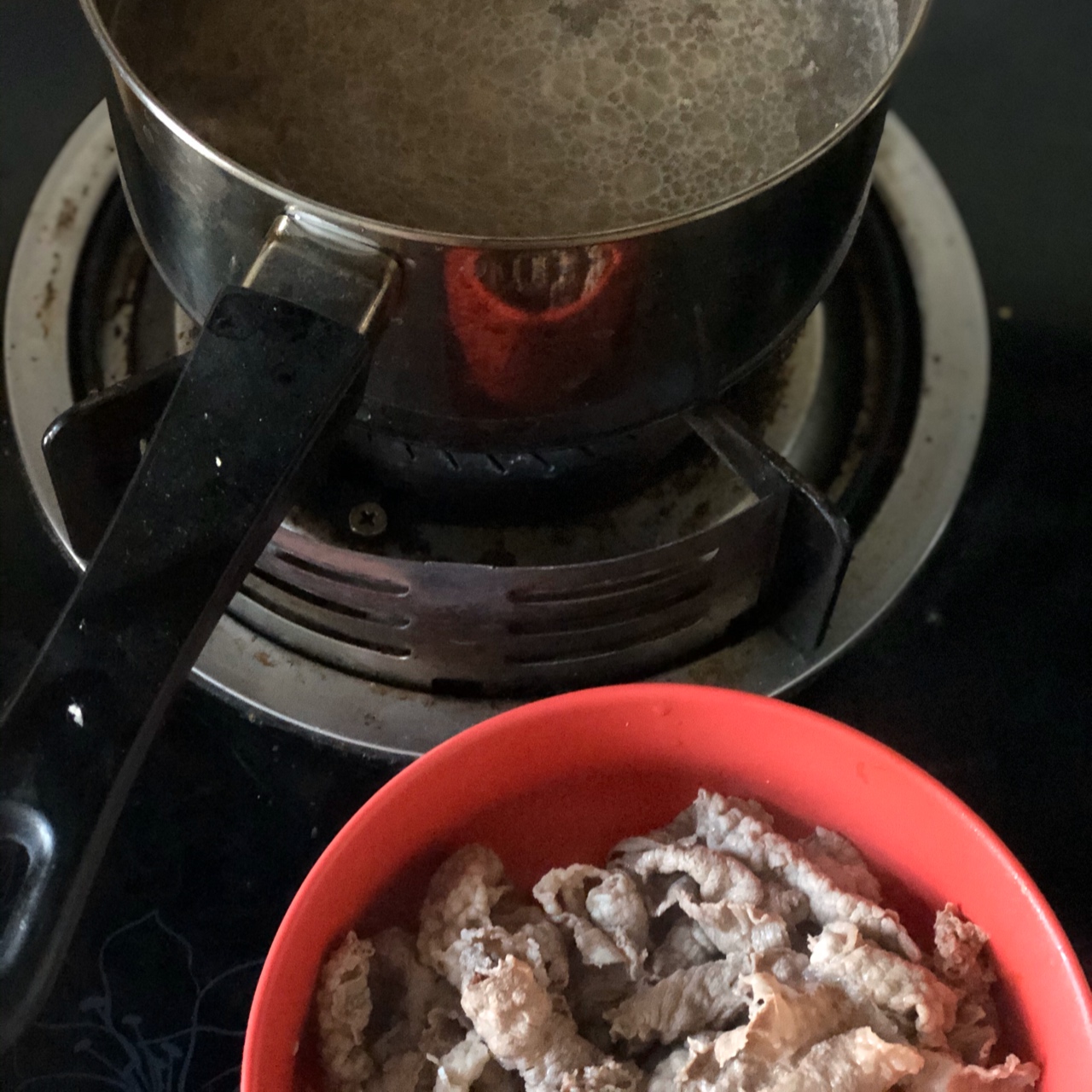 番茄金针菇肥牛—减脂一锅端的做法 步骤2