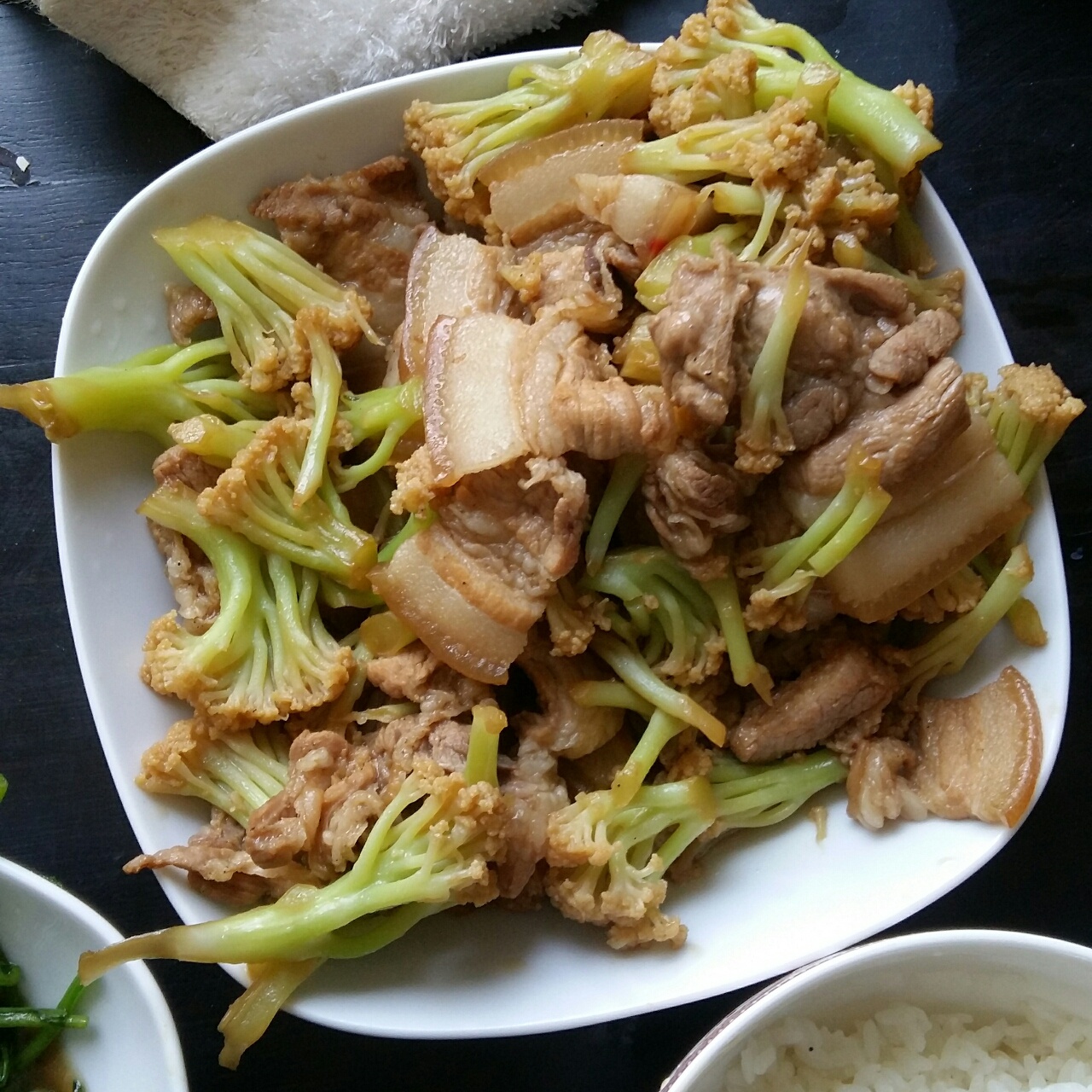 花菜炒肉片