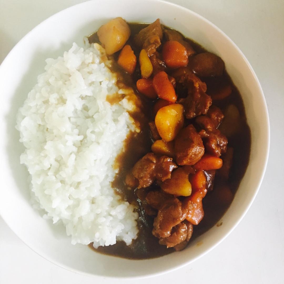咖喱牛肉饭