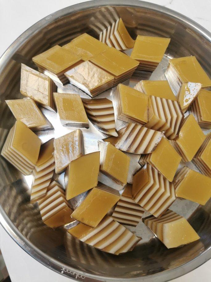 Q弹椰汁千层糕（马蹄糕）