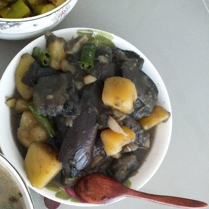 土豆炖茄子