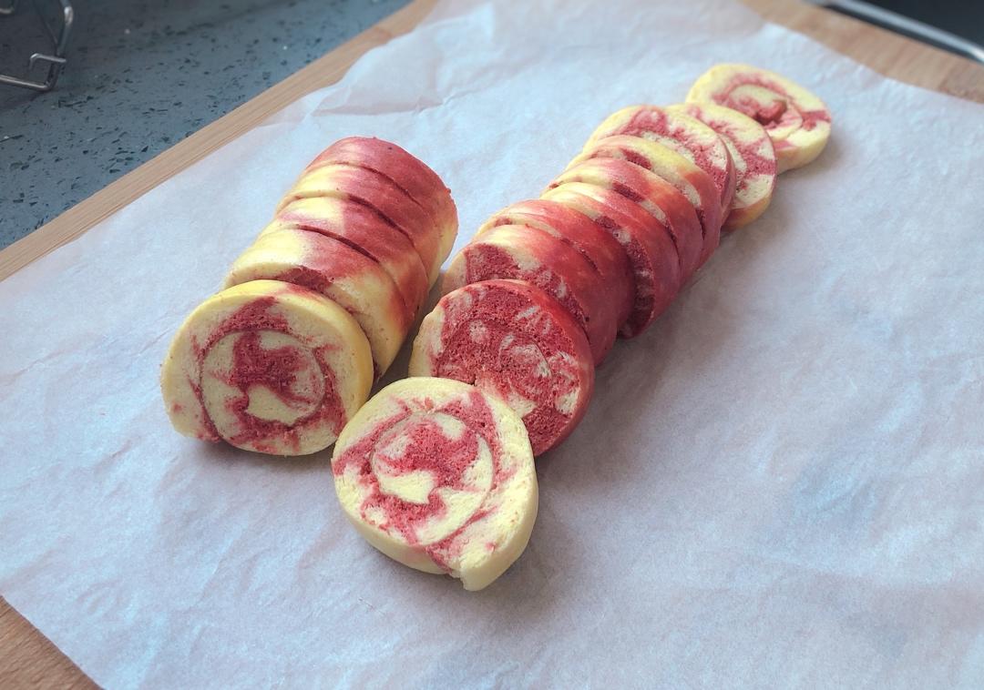 红丝绒旋风蛋糕卷