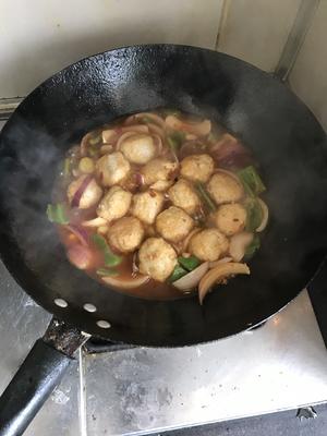 （红烧）鸡肉豆腐丸子的做法 步骤5