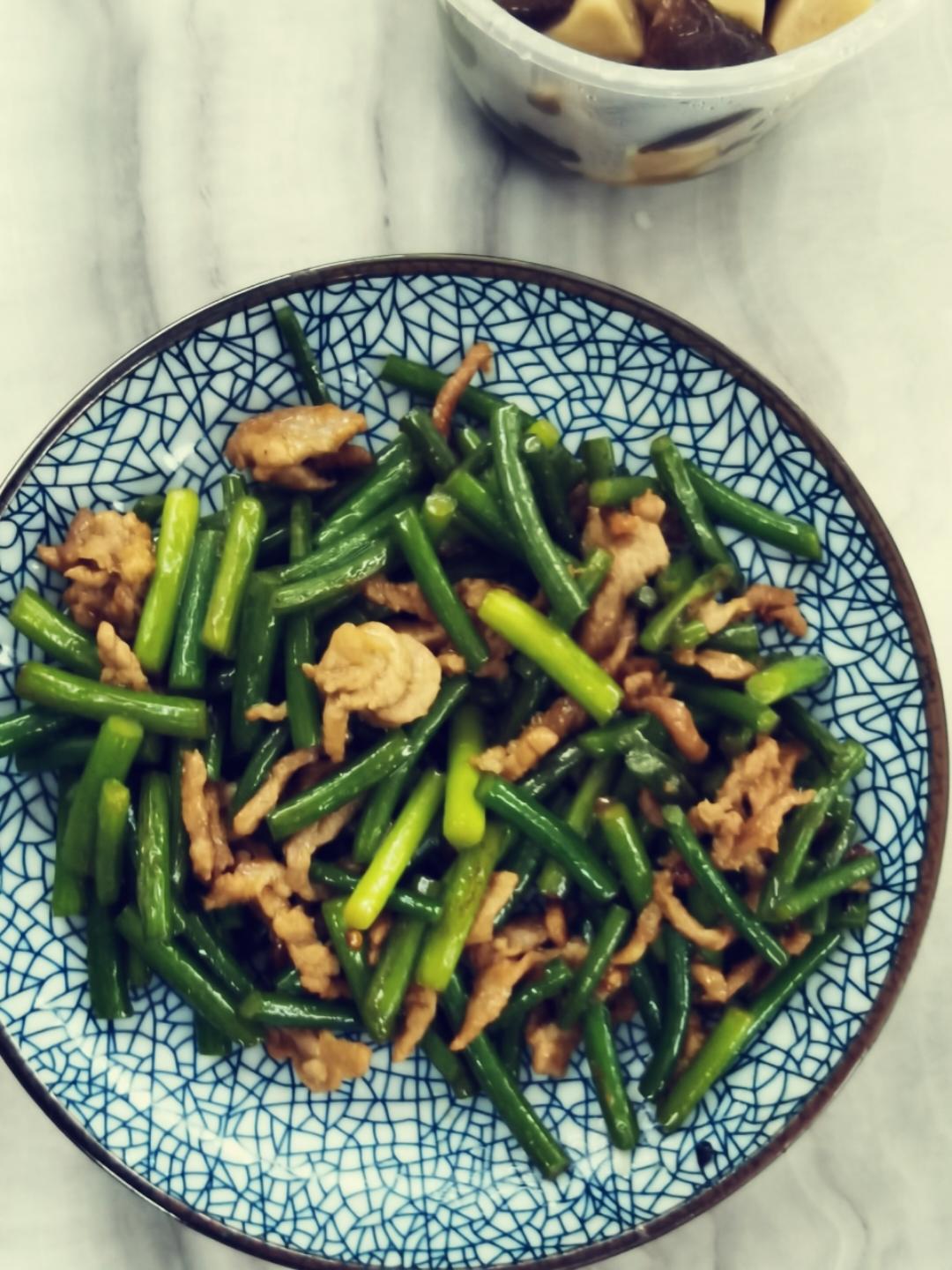 蒜薹炒肉丝