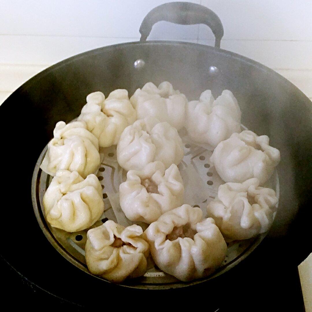 鲜肉包子