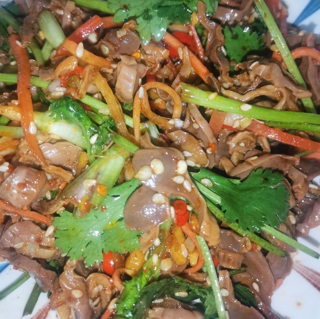 三碗米饭还不够❗️酸辣过瘾的凉拌鸡胗