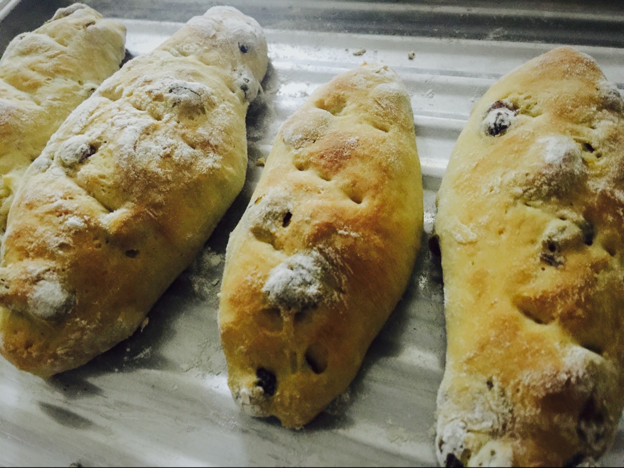 全麦葡萄干面包