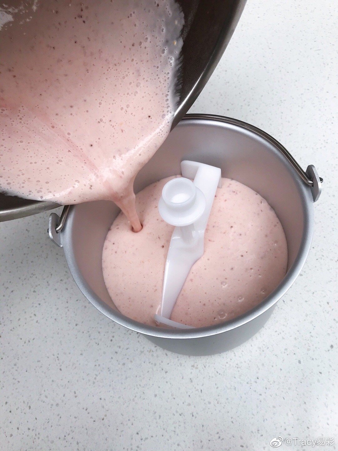 草莓冰淇淋的做法 步骤7