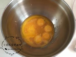 消耗蛋黄的虎皮蛋糕卷的做法 步骤10