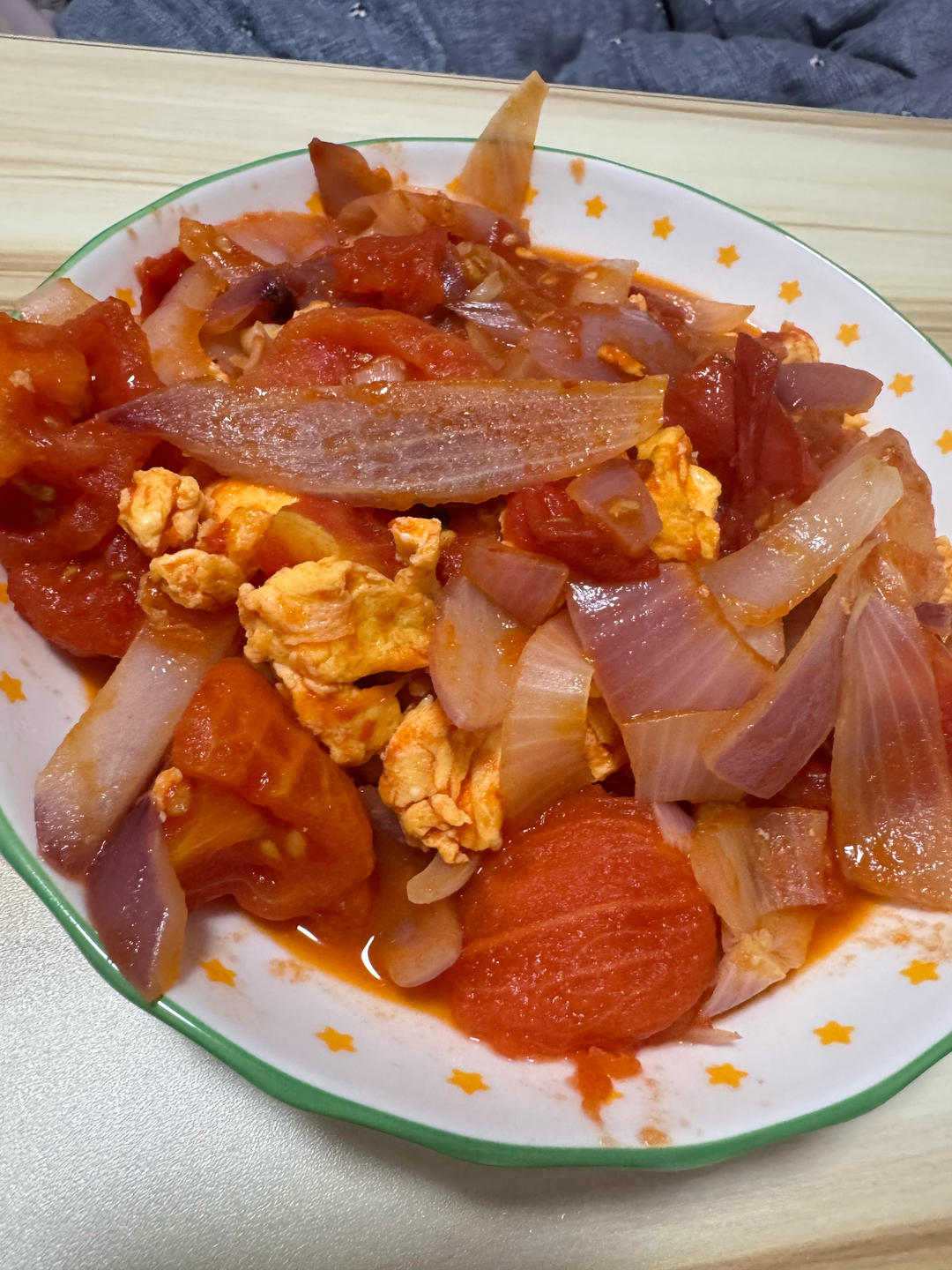 西红柿洋葱炒鸡蛋