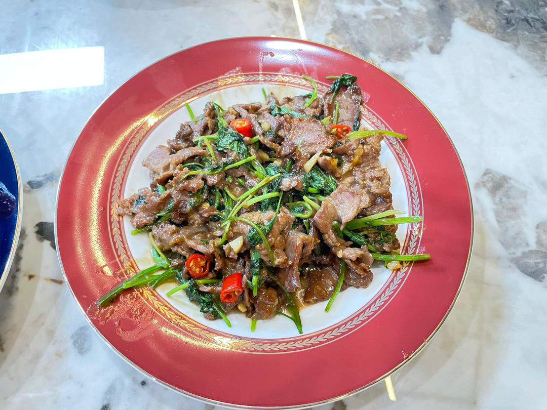 好吃到哭的😂香菜炒牛肉