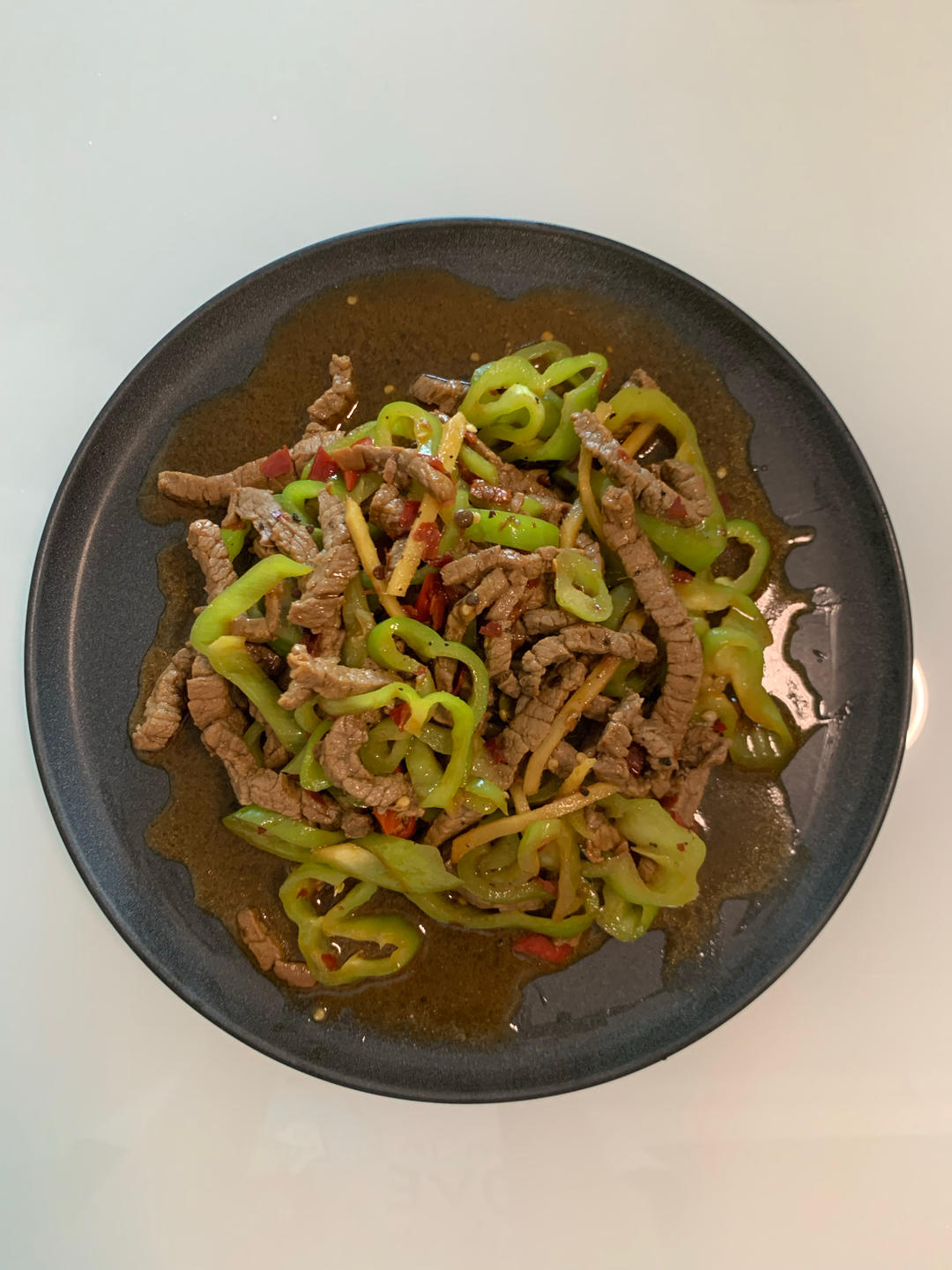 厨师长教你：“青椒牛肉丝”的家常做法，家乡的味道，先收藏了